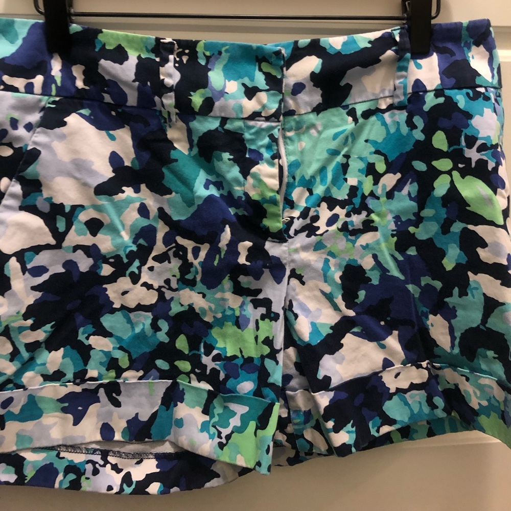 Colorful print shorts